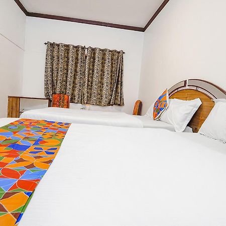 Hotel Orchid Inn Ооти Екстериор снимка